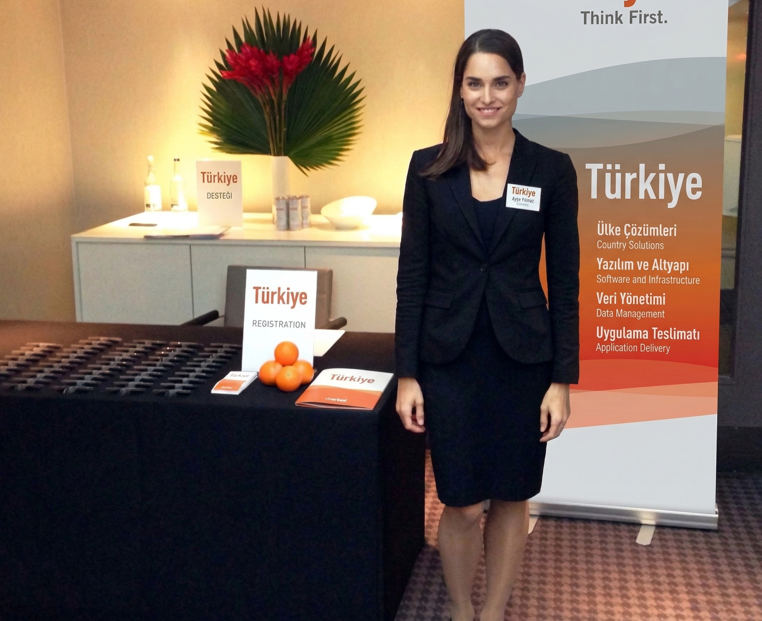 Almanya Fuar Hostesi